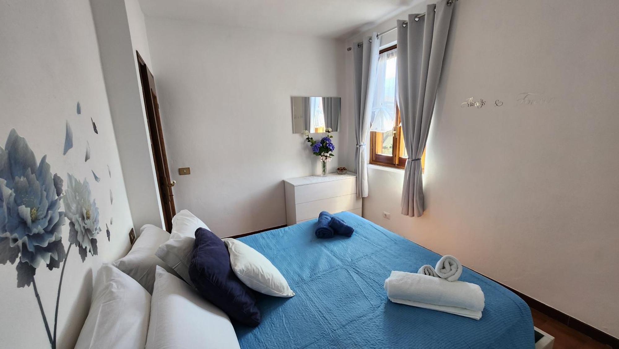 Laura'S Cottage With A View Of The Lake And Mountains Vakantiehuis *